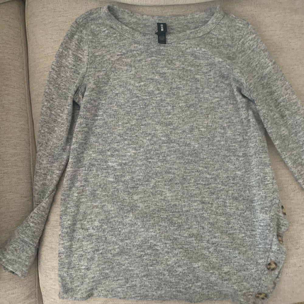 Side slit long sleeve sweater